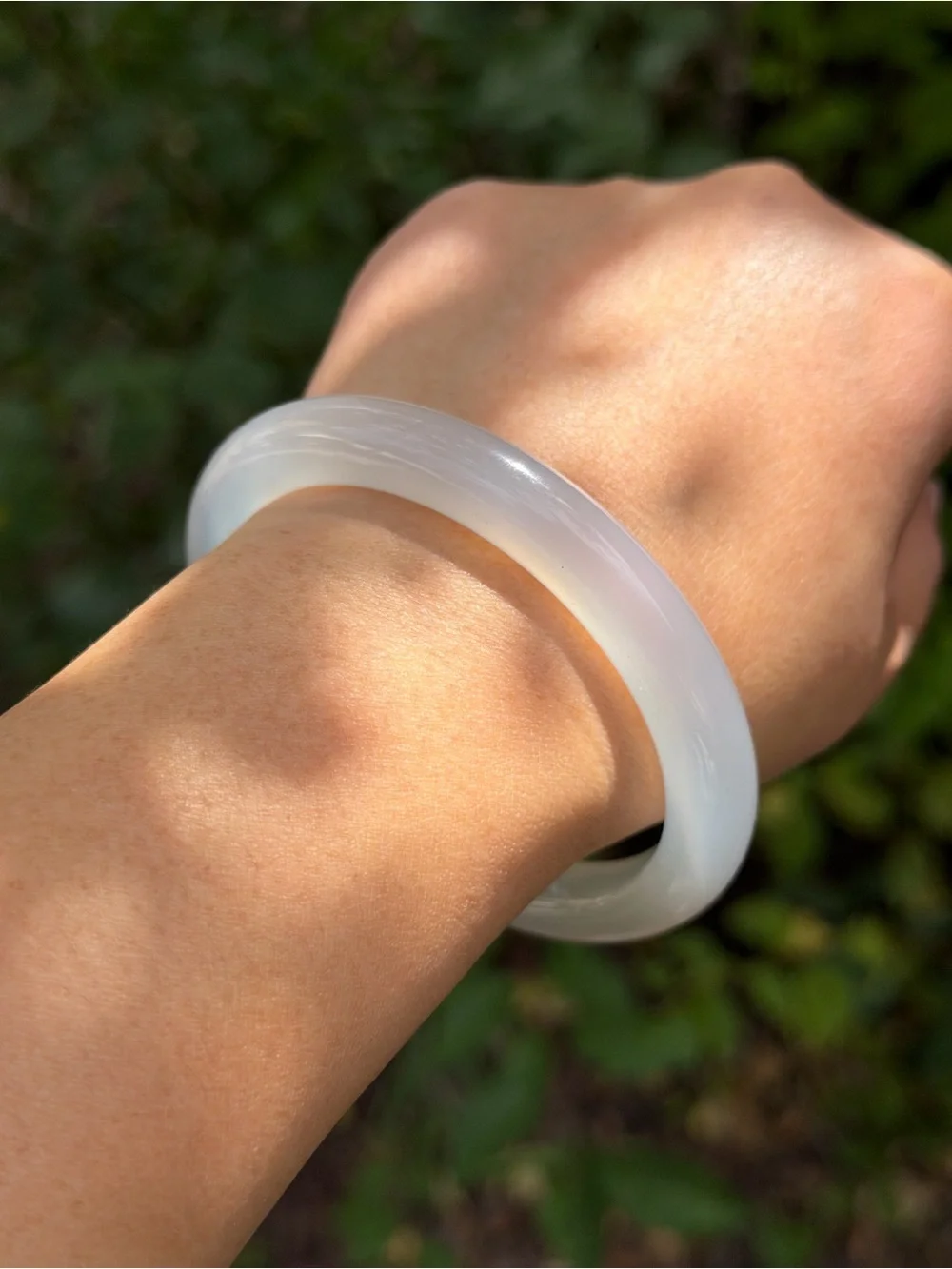 61.5mm inner diameter white agate bangle 1747